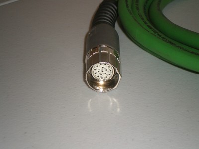 New! Allen Bradley 2090-CFBM7DF-CDAF04 Feedback Cable Free Shipping!