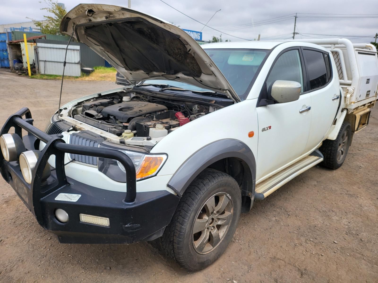 TJM Brand Steel Bullbar to suit Mitsubishi Triton ML 07/2006-08/2009 - thumbnail 8