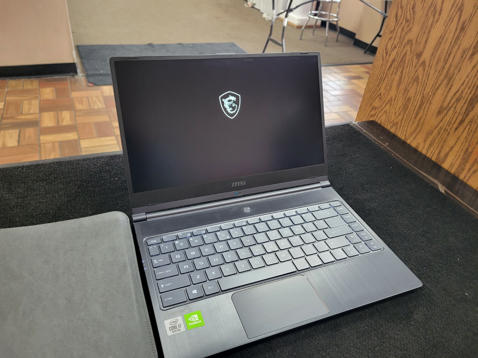 Ультрабук msi modern 14. Ноутбук msi modern 14. Ноутбук msi modern 16. Msi modern 14. Ноутбук msi modern 16.