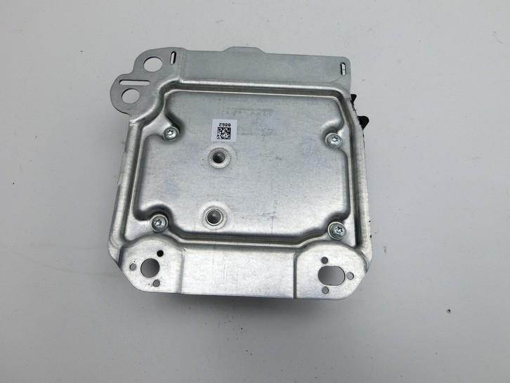 Mercedes W176 A180 15-18 Airbag Steuergerät Airbagsteuergerät Mercedes W176 A180 15-18 19.10.2016 A1179001802... Vorschau 4