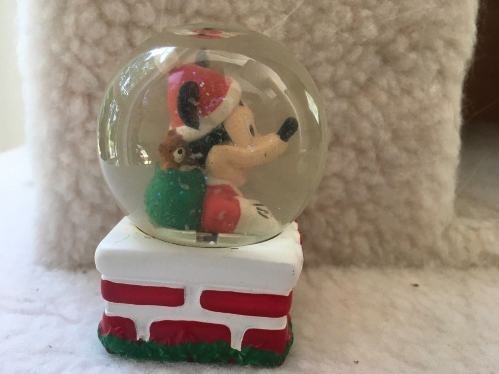 MINIATURE 2010 MICKEY MOUSE SNOW GLOBE BY JCPENNY