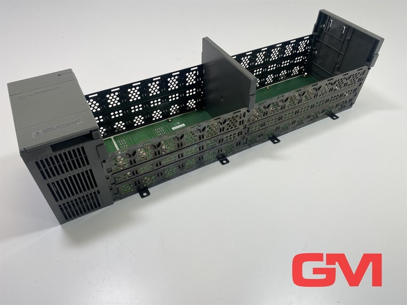 Allen-Bradley Bloc Alimentation 1746-P2 Ser. C + Rackmodul 1746-A13 B