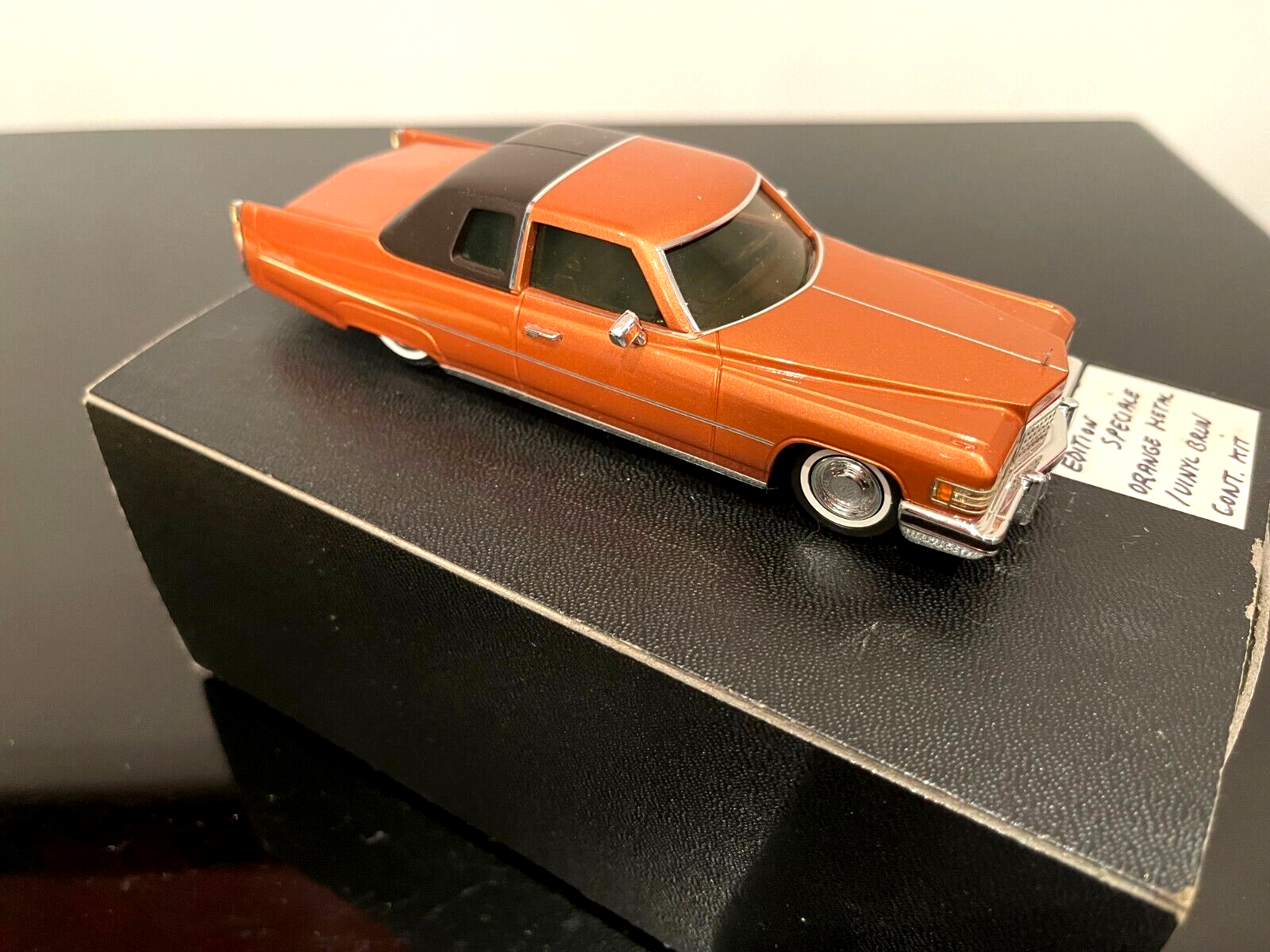 Elegance 1976 Cadillac Coupe De Ville 1/43 Thibivilliers