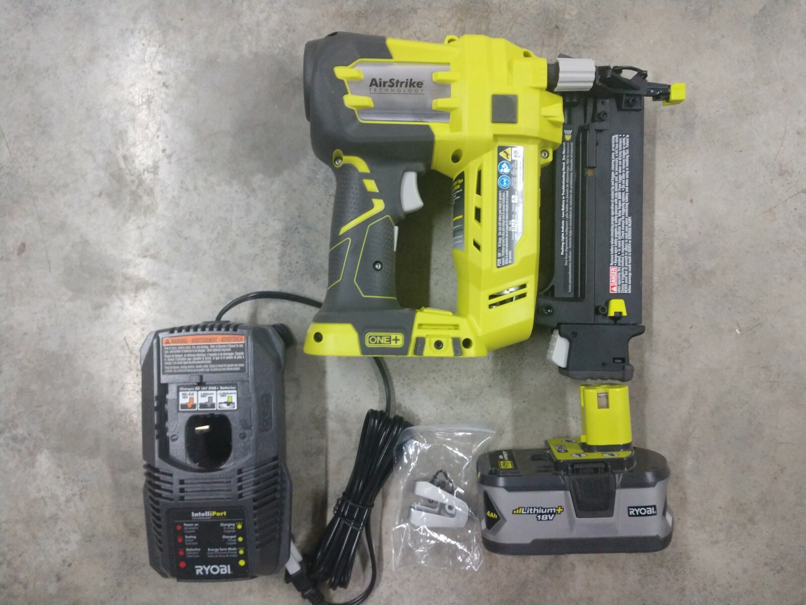 RYOBI 18v Cordless Airstrike 18 Ga Brad Nailer Kit w/ 4.0aH Battery Model# P320