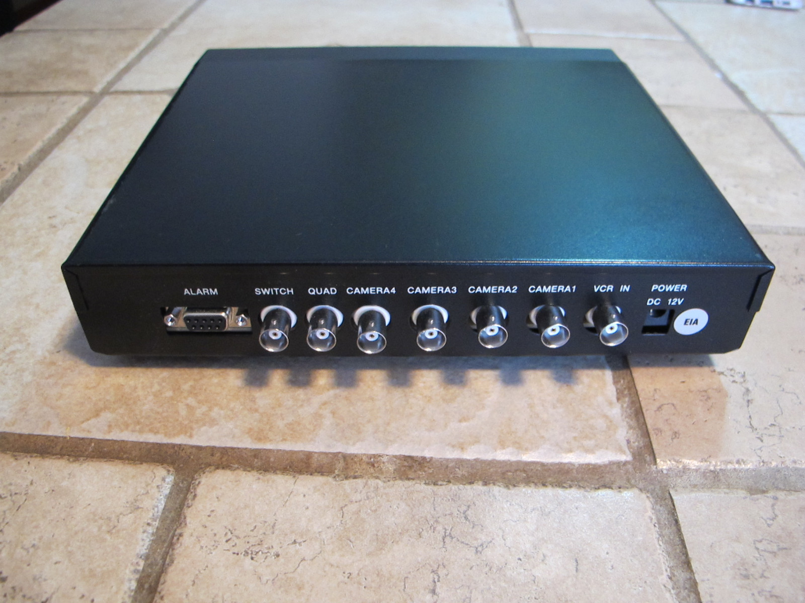 Pro Video RQS-10B B/W Quad Splitter