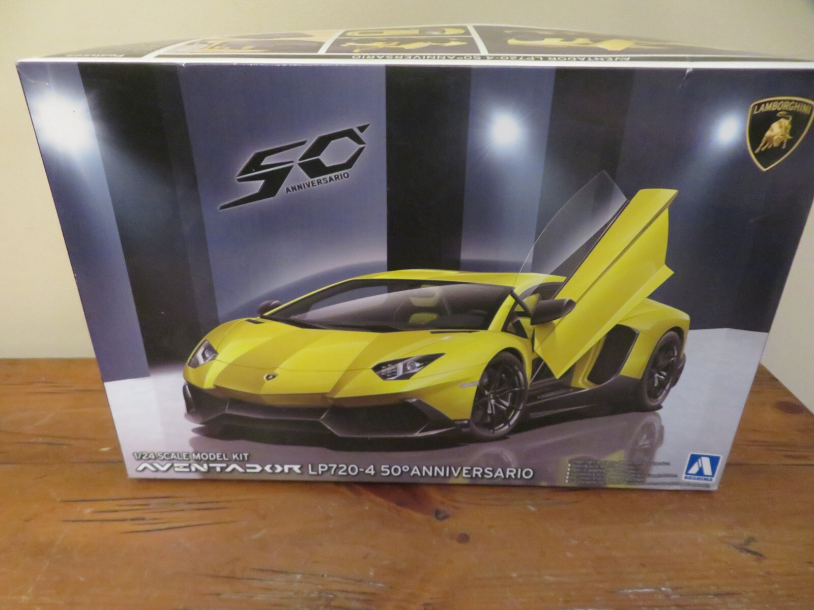 Aoshima Lamborghini Aventador LP720-4 Seales Inside 1/24 | eBay