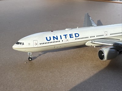 Gemini Jets 1:400 American Airlines Boeing 747SP GJAAL048 Gemini Jets 1:400 American Airlines Boeing 747SP GJAAL048