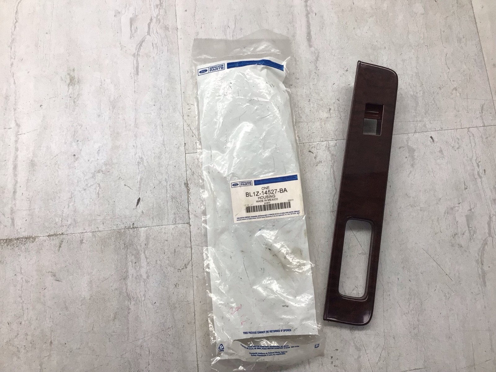 2011-2014 Ford Expedition OEM Front Passenger Window Switch Bezel BL1Z-14527-BA