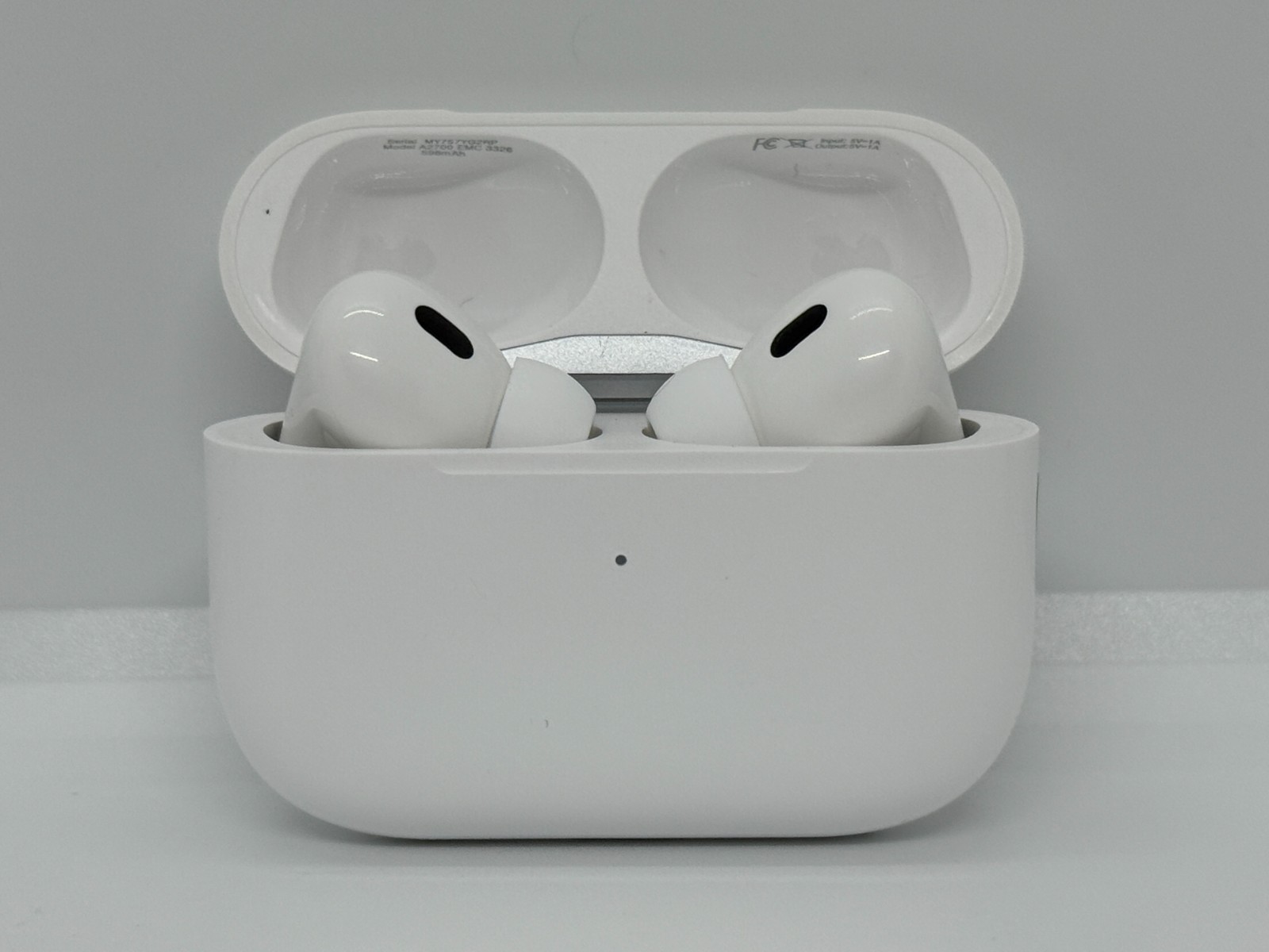Apple - AirPods Pro MagSafe対応/ホワイト Apple AirPods Pro with MagSafe Charging (2022) with Cable