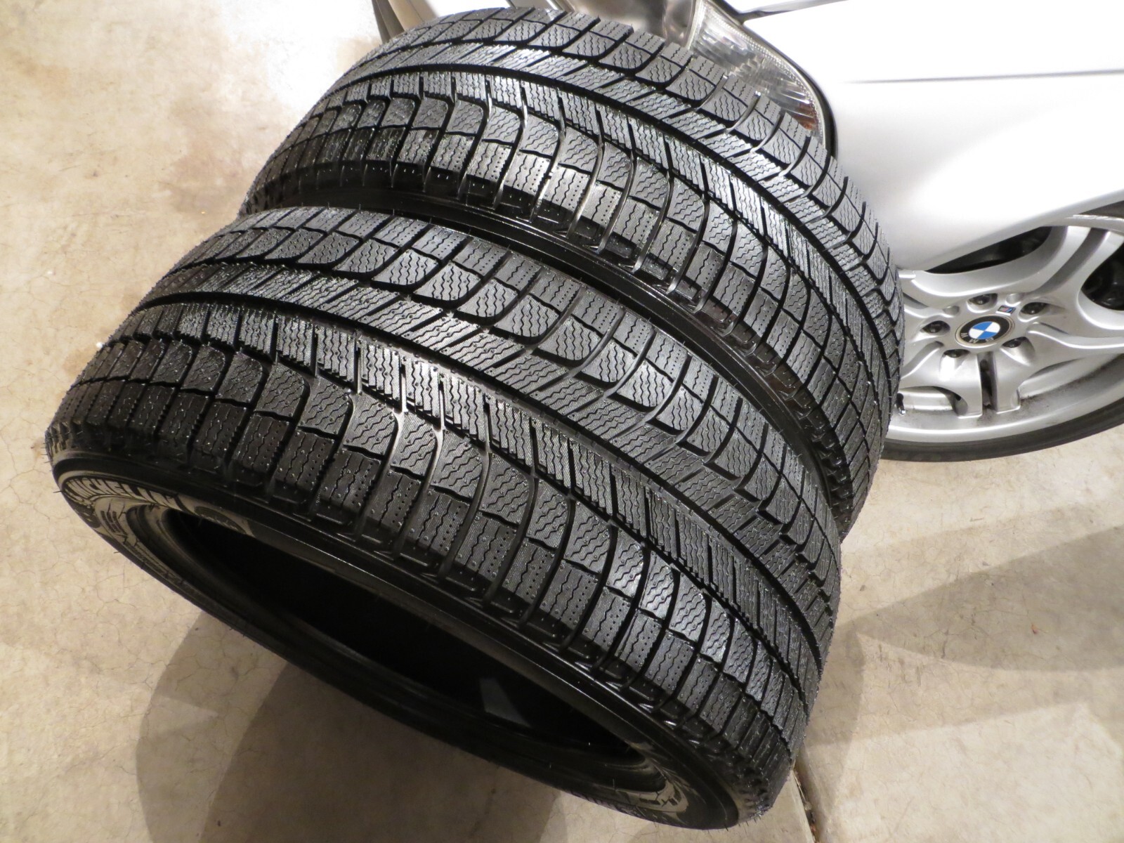 NEW 2 TWO MICHELIN X-ICE XI3 XI-3 82382 235/50R18 SNOW 101H