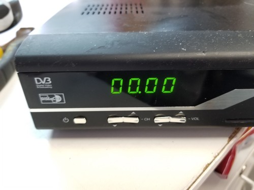 Xtreme VS Viewsat VS2000 -Digital Satellite Receiver Remote control not included