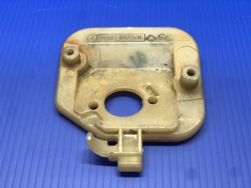 OEM JONSERED 2036 2040 CHAINSAW FILTER MOUNT 530-037478