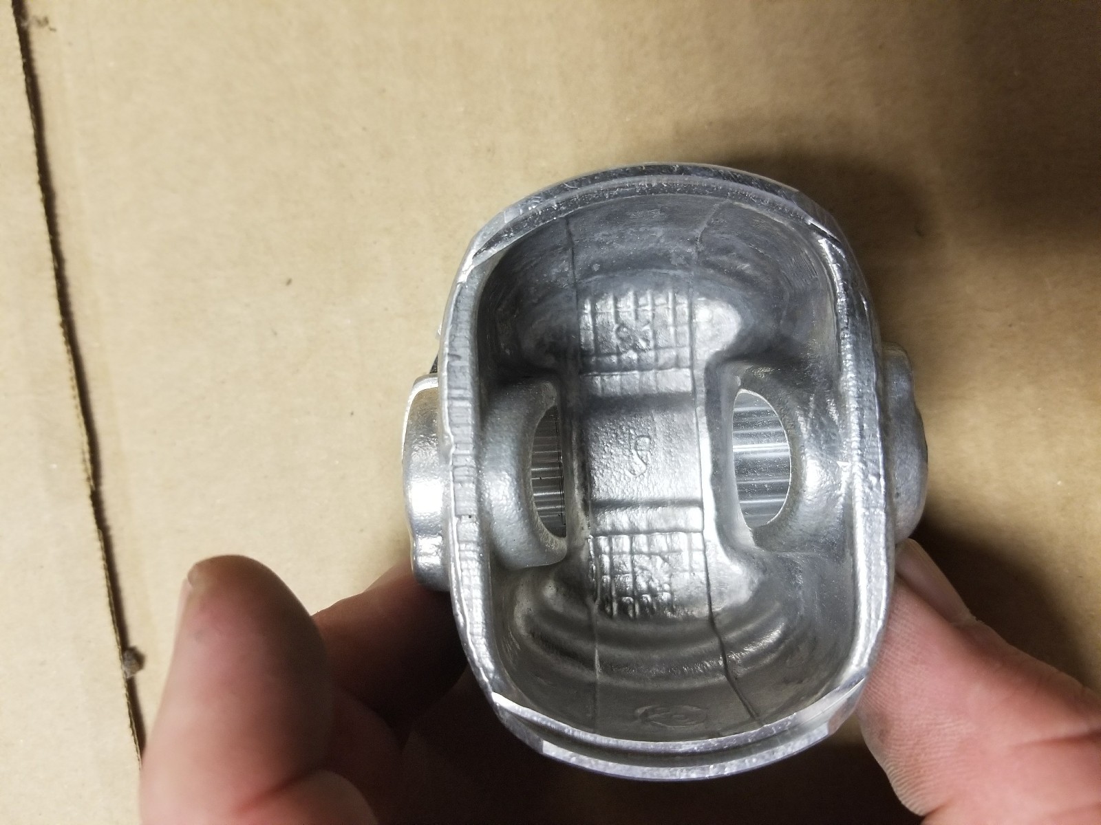 Genuine OEM Briggs & Stratton 843956 PISTON ASSEMBLY-020  843958