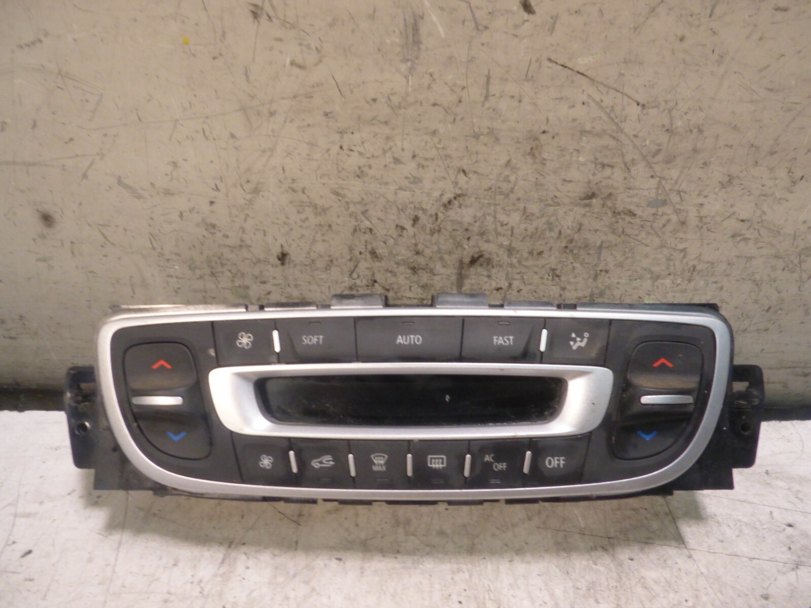 Centralina comando clima RENAULT SCENIC X-MOD 2009 275100026R