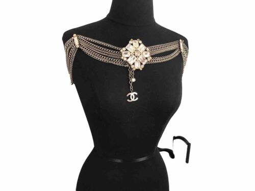 CHANEL LIGHT GRAY SILVER CHAIN CRYSTAL BELT Z3163 LT GR SIZE