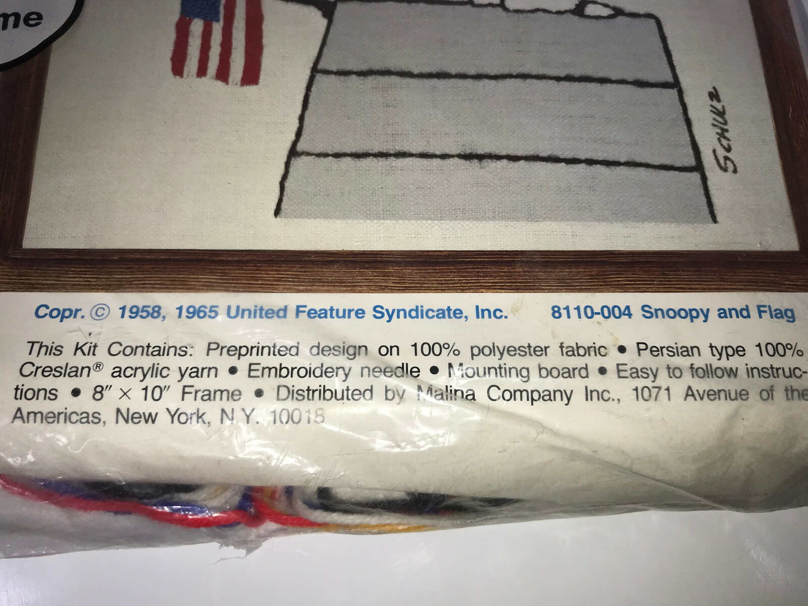 Peanuts Crewel Stitchery Kit Snoopy & Flag 8