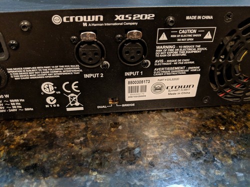 Crown XLS-202 Stereo Power Amplifier