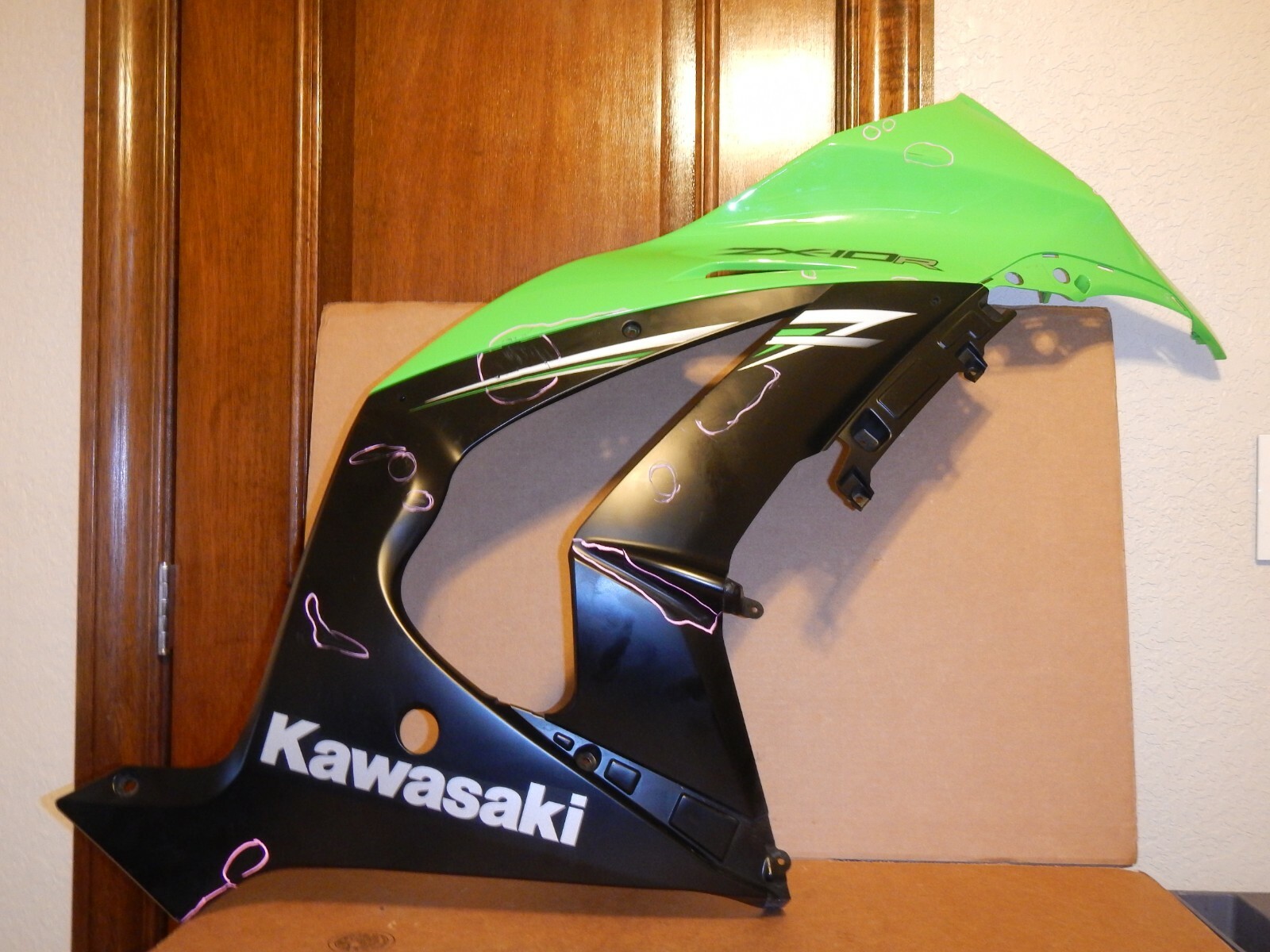 2012 Kawasaki ZX-10 OEM Right Side Fairing Cowling 55028