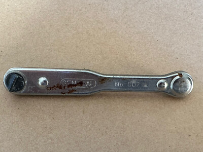 Vintage GENERAL HARDWARE Flathead Ratchet Screwdriver  # 807 - Used
