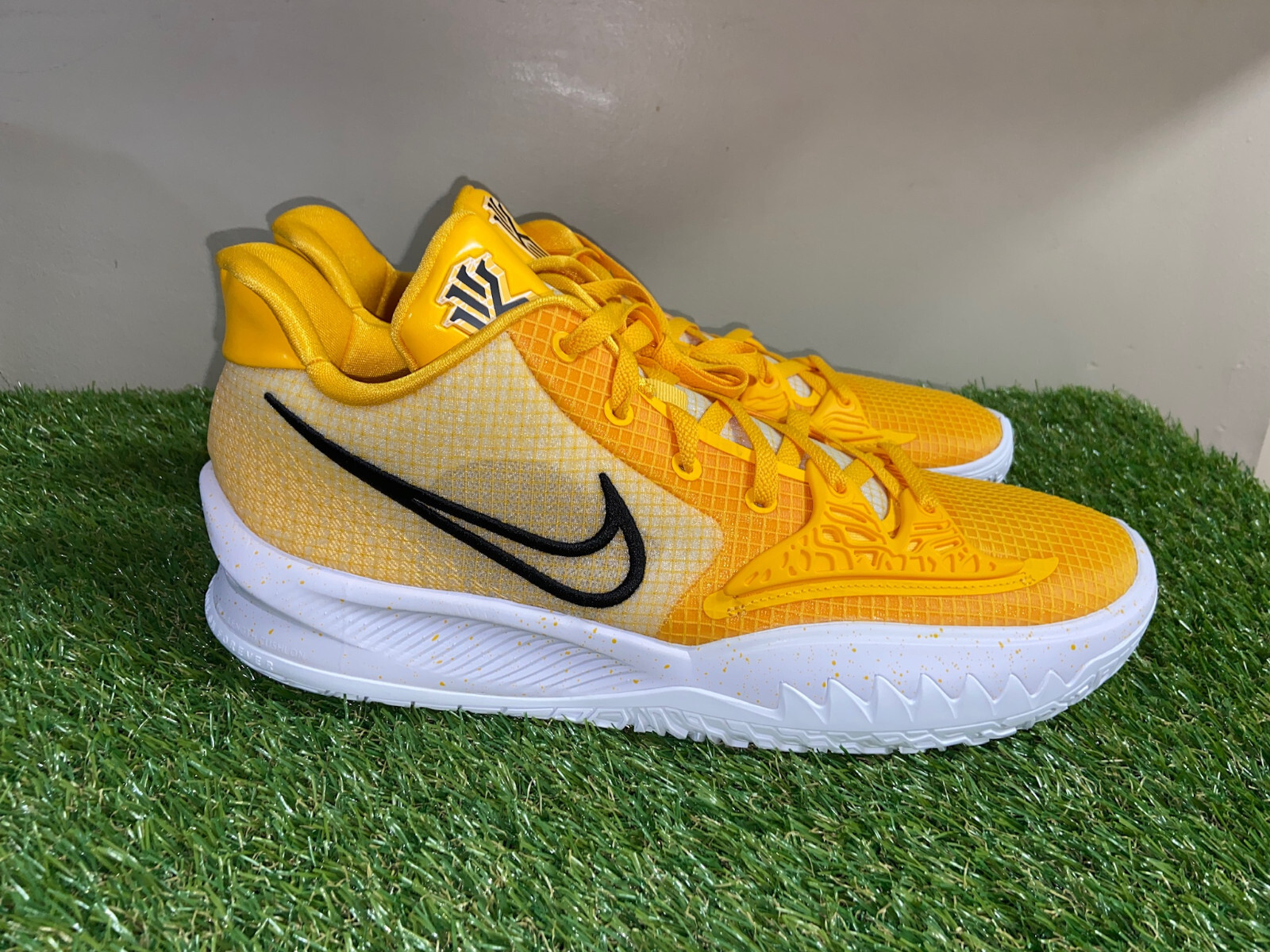 kyrie 4 yellow