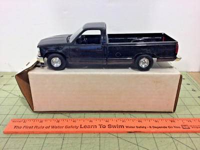 Vintage Ertl 1990 onyx black Chevrolet C-1500  dealer promo pickup truck