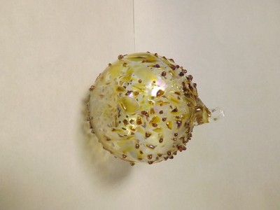 BOYCE ART MARKED SPECKLED IRIDESCENT MARBLED GOLDEN HAND BLOWN GLASS ORNAMENT