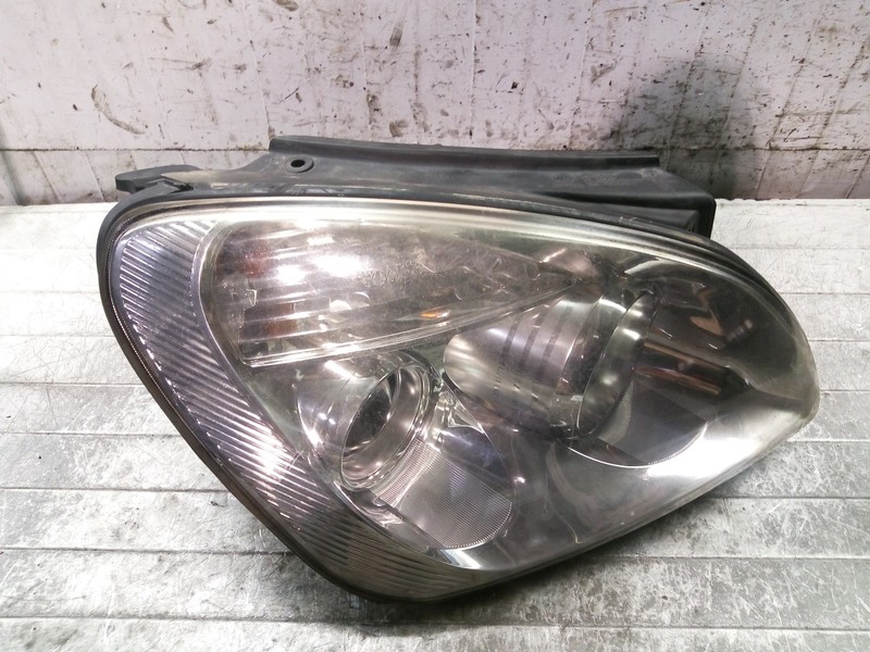 A044936 Feu Droit / 201391 Pour Kia Carens Un Active