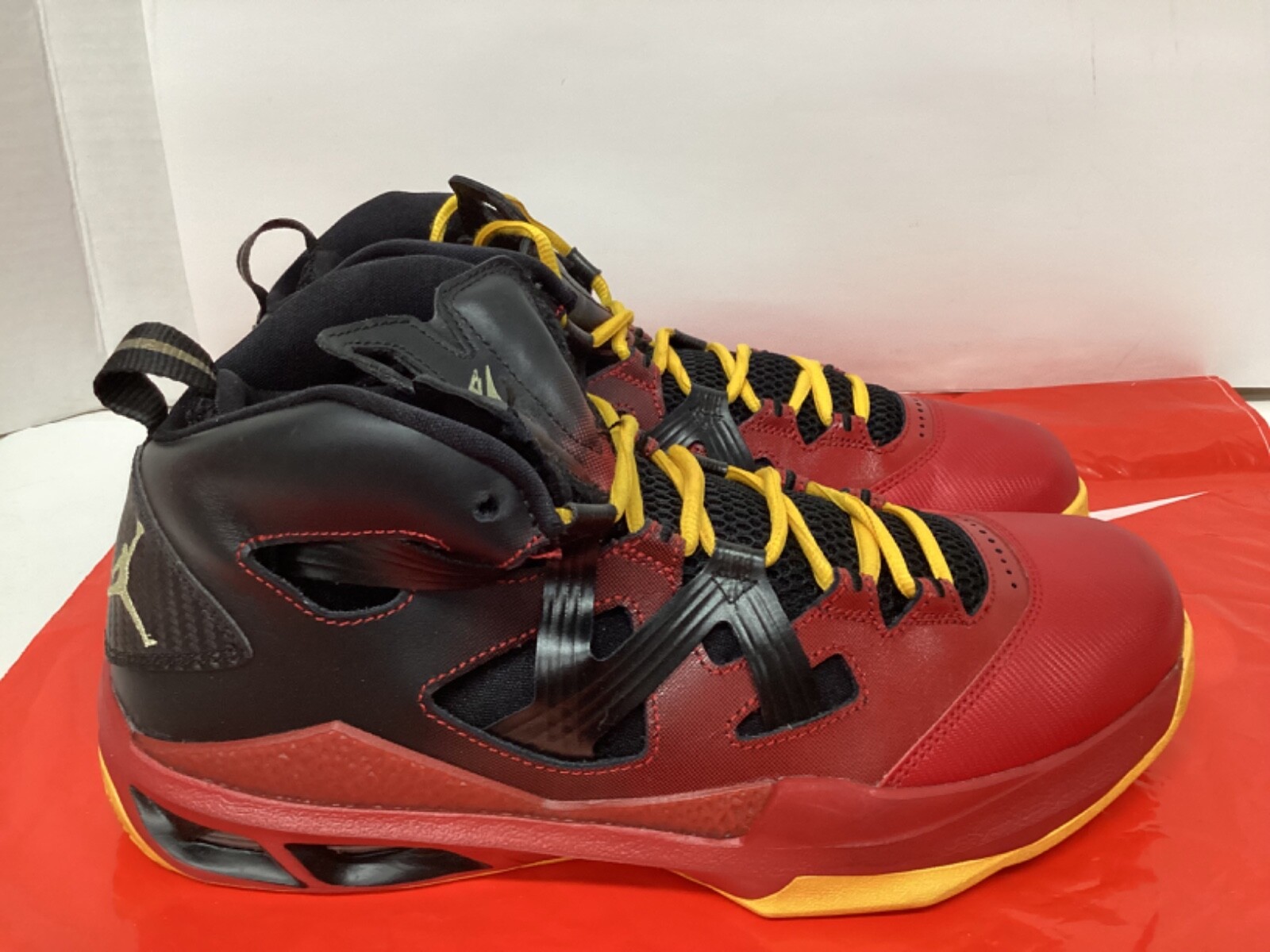 Jordan Melo M9 Mens sneaker Size 10.5 Black/Red # 551879-028