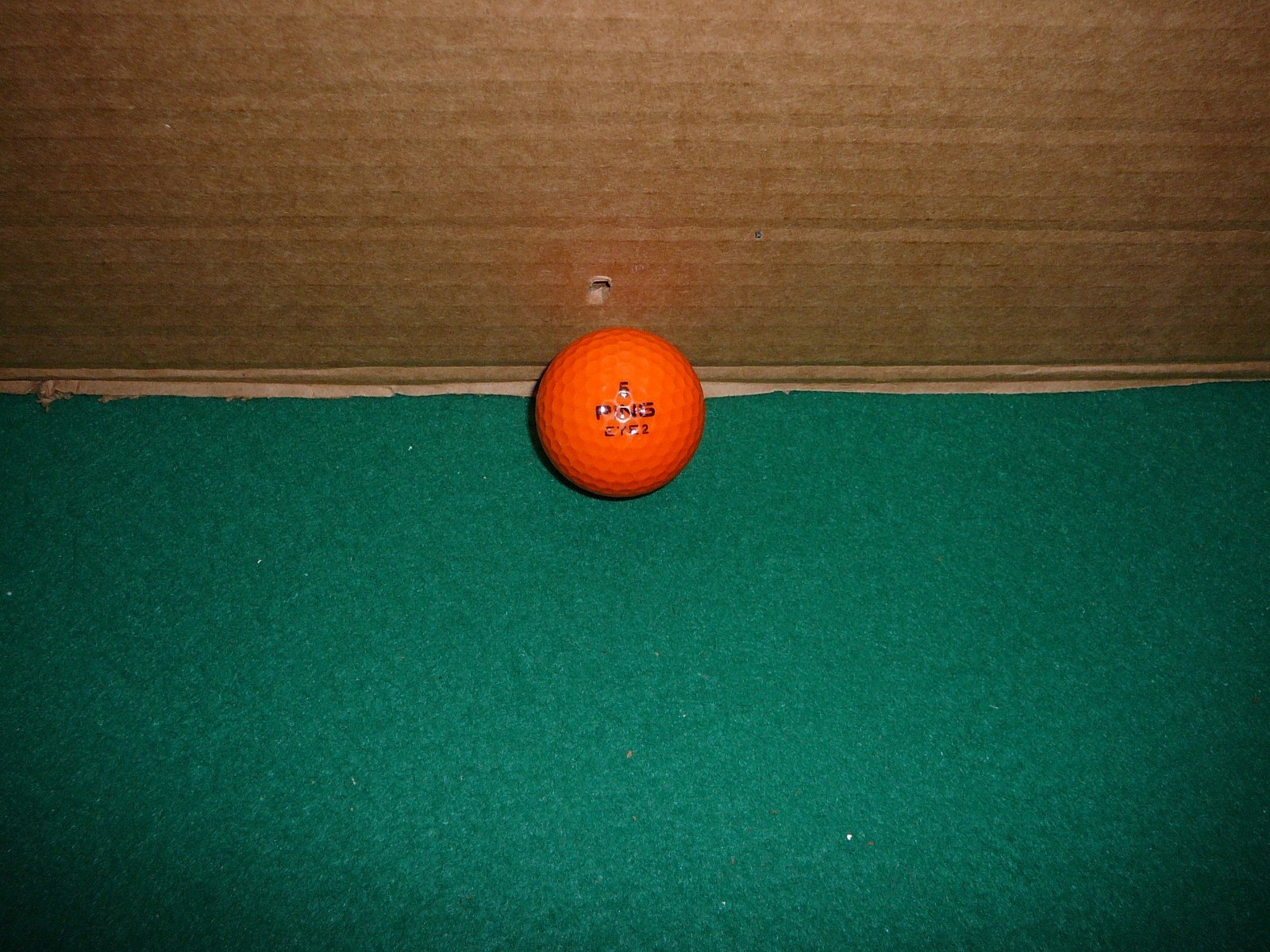 VINTAGE PING EYE #2    5 ORANGE AND WHITE WITH FIESTA LOGO GOLF BALL.