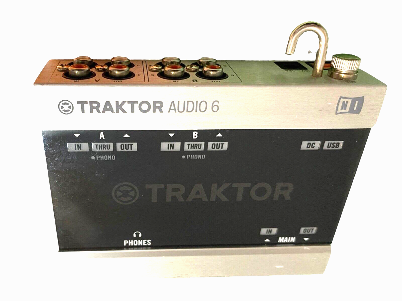Native Instruments Traktor Audio 6 DJ Audio Interface | zZounds