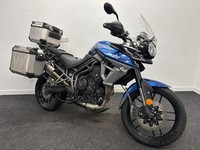 TRIUMPH TIGER 800 XRX ** FULL LUGGAGE - CRUISE CONTROL - ABS **
