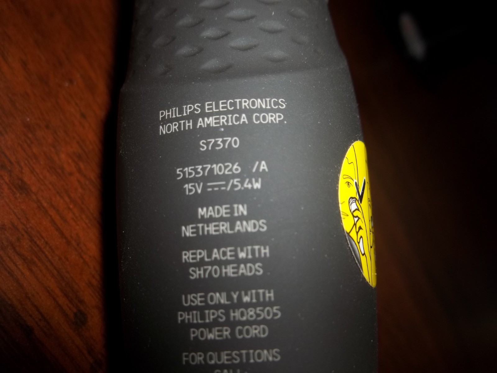 Philips Norelco Series 7000, S7370 Cordless Rechargeable Electric Shaver