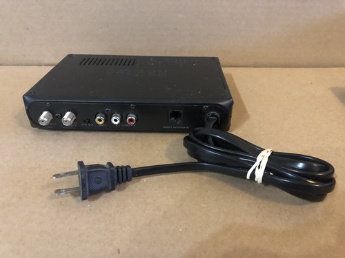 RCA DTA800B1 Digital Television DTV Tuner ATSC Converter Box W/ Remote
