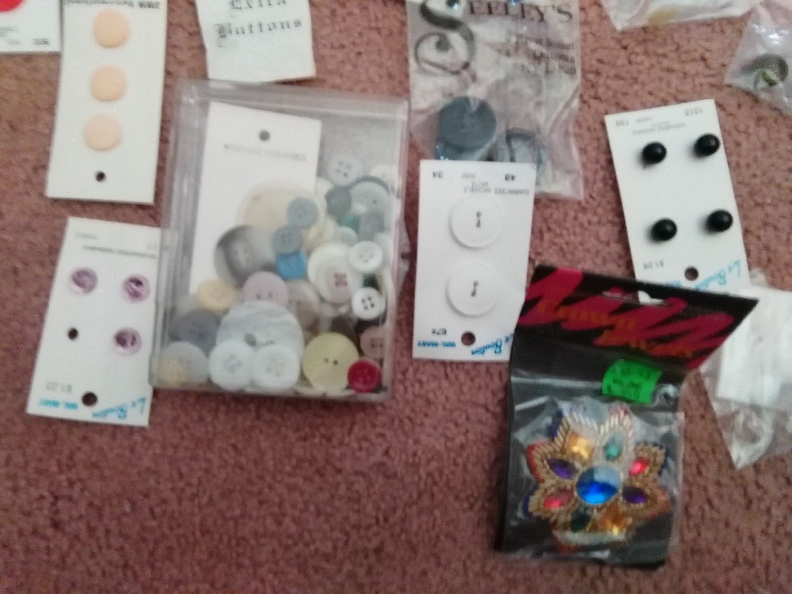 vintage button lot and thing