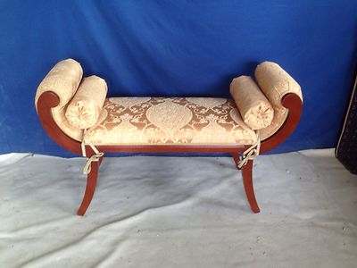 DIVANETTO DORMOUSE PANCHETTA IMBOTTITA  INGRESSO  PROFILI  IN FOGLIA ORO