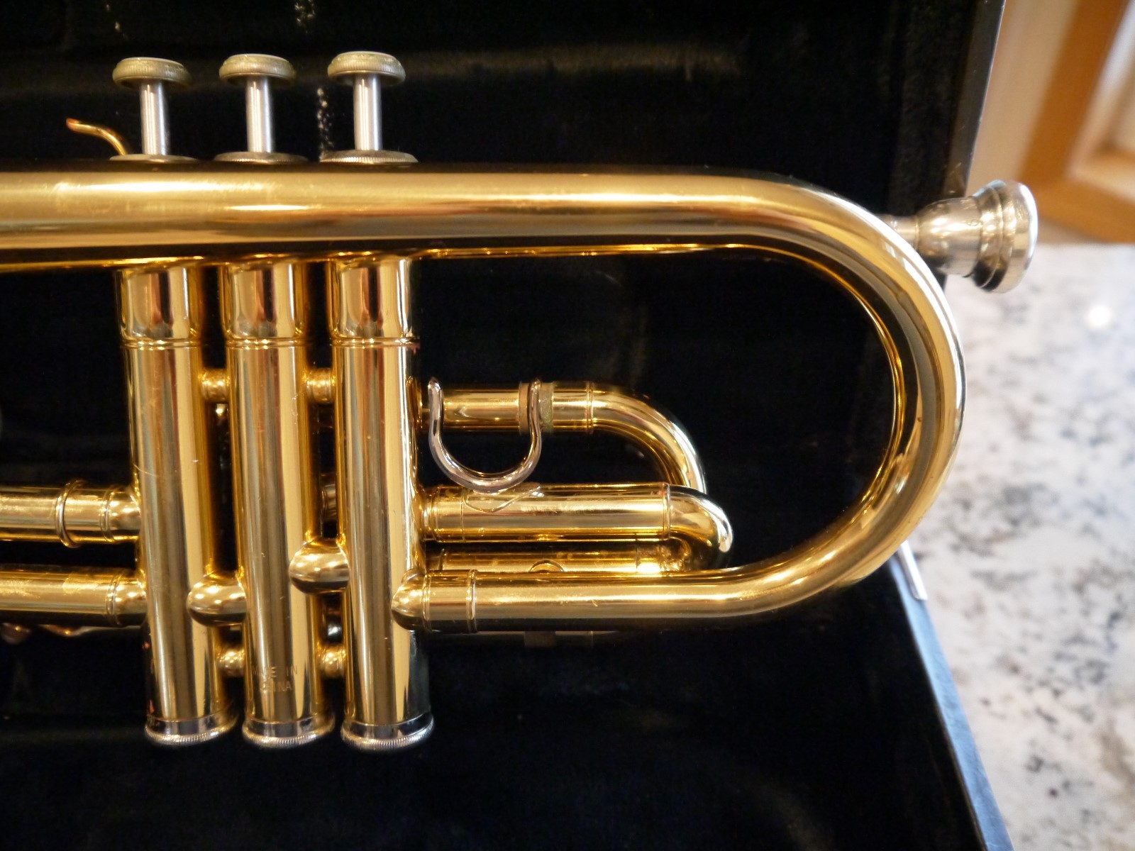 YAMAHA YCR 2310II CORNET, MOUTHPIECE, & CASE - VERY GOOD - NEEDS A LITTLE TLC