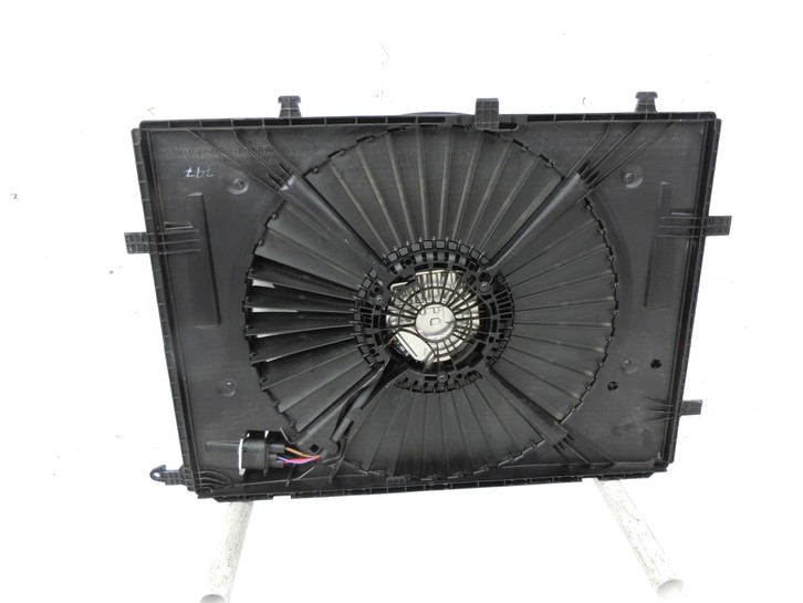 Mercedes-Benz GLC X253 Lüfter Ventilator f. Kühler mit Sperrlamellen Mercedes-Benz GLC X253 gebraucht Bild 1