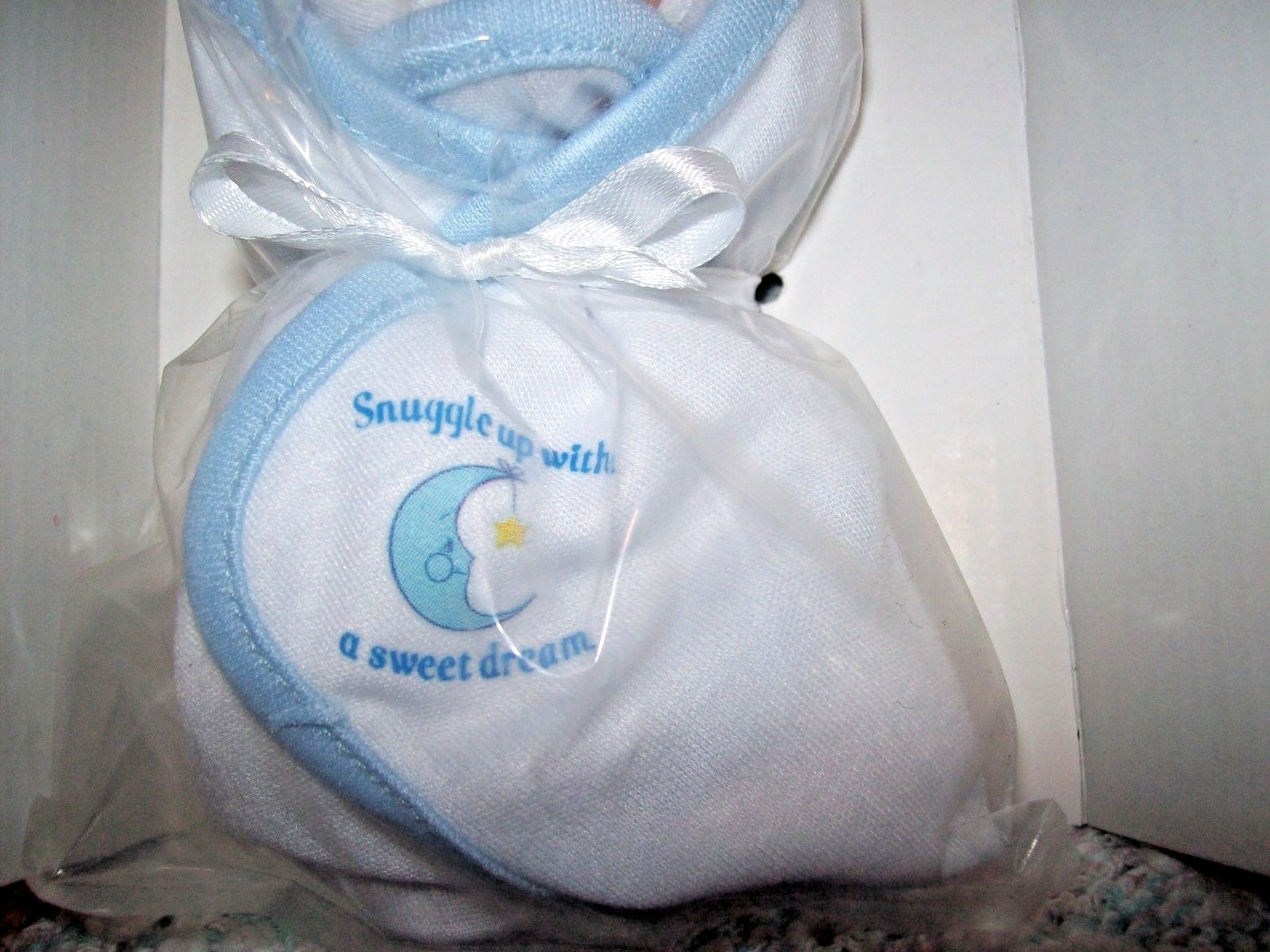 ASHTON DRAKE / CHERYL HILL VINYL CARE BEAR 