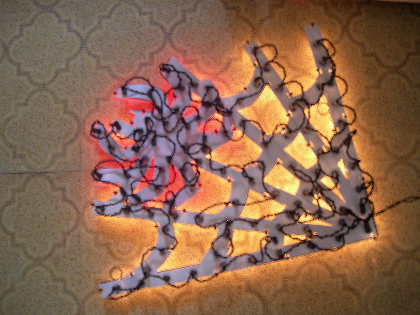 *NICE* Holiday Light Decoration Spider and Web RED, WHITE LIGHTS 22