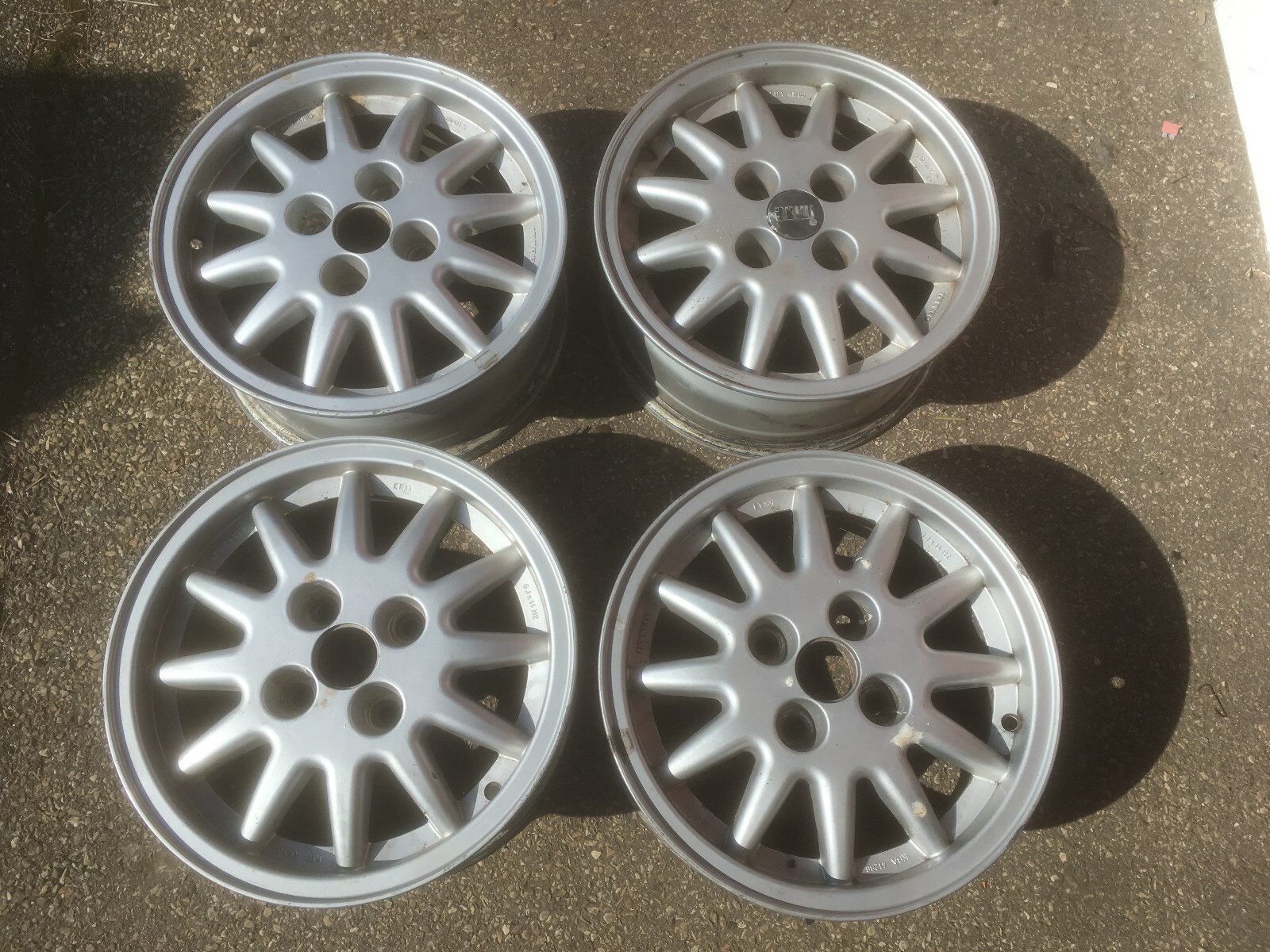 4x Audi 80 90 B3 orig. Alufelgen 6x15 4x108 Felgen et