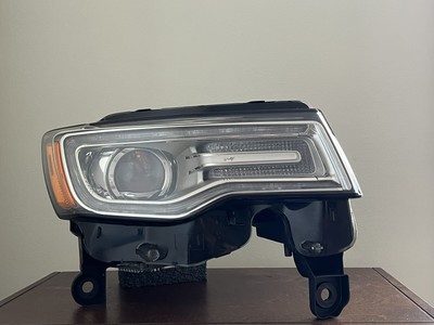 Jeep Grand Cherokee 2014 2015 2016 OEM Headlight HID Xenon Right Non-AFS MOPAR