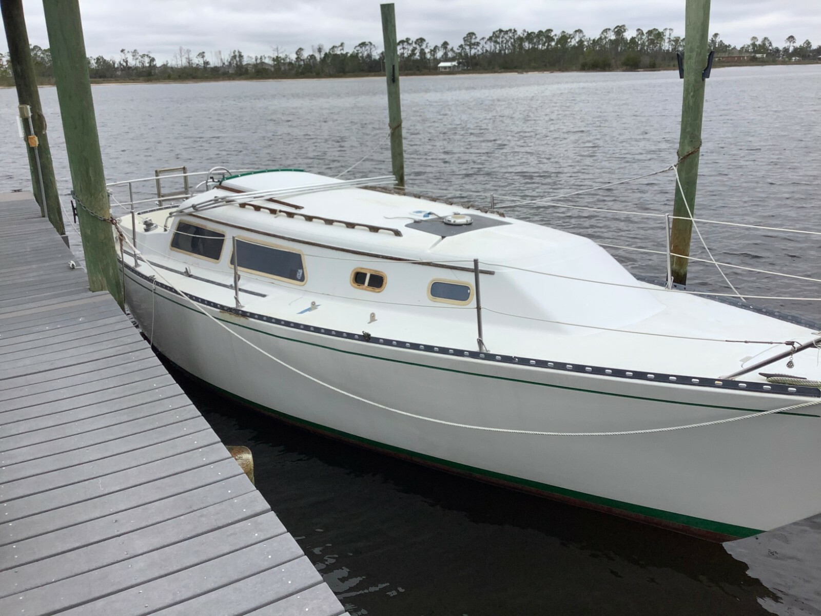 1979 Islander Bahama 30' Sailboat - Florida