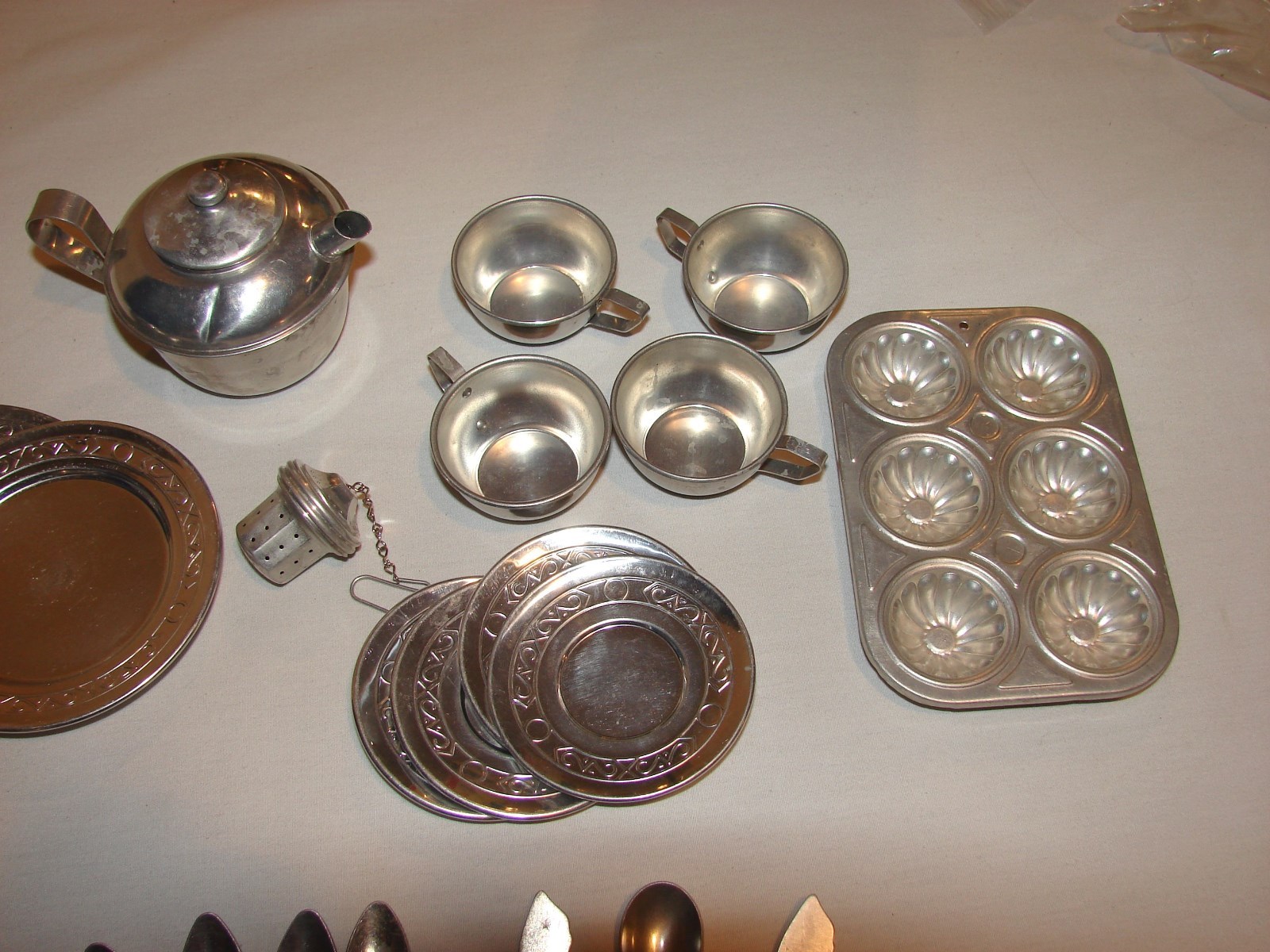 Vintage Child Aluminum Tin Dish Set, TeaPot silverware dishes cups baking tin
