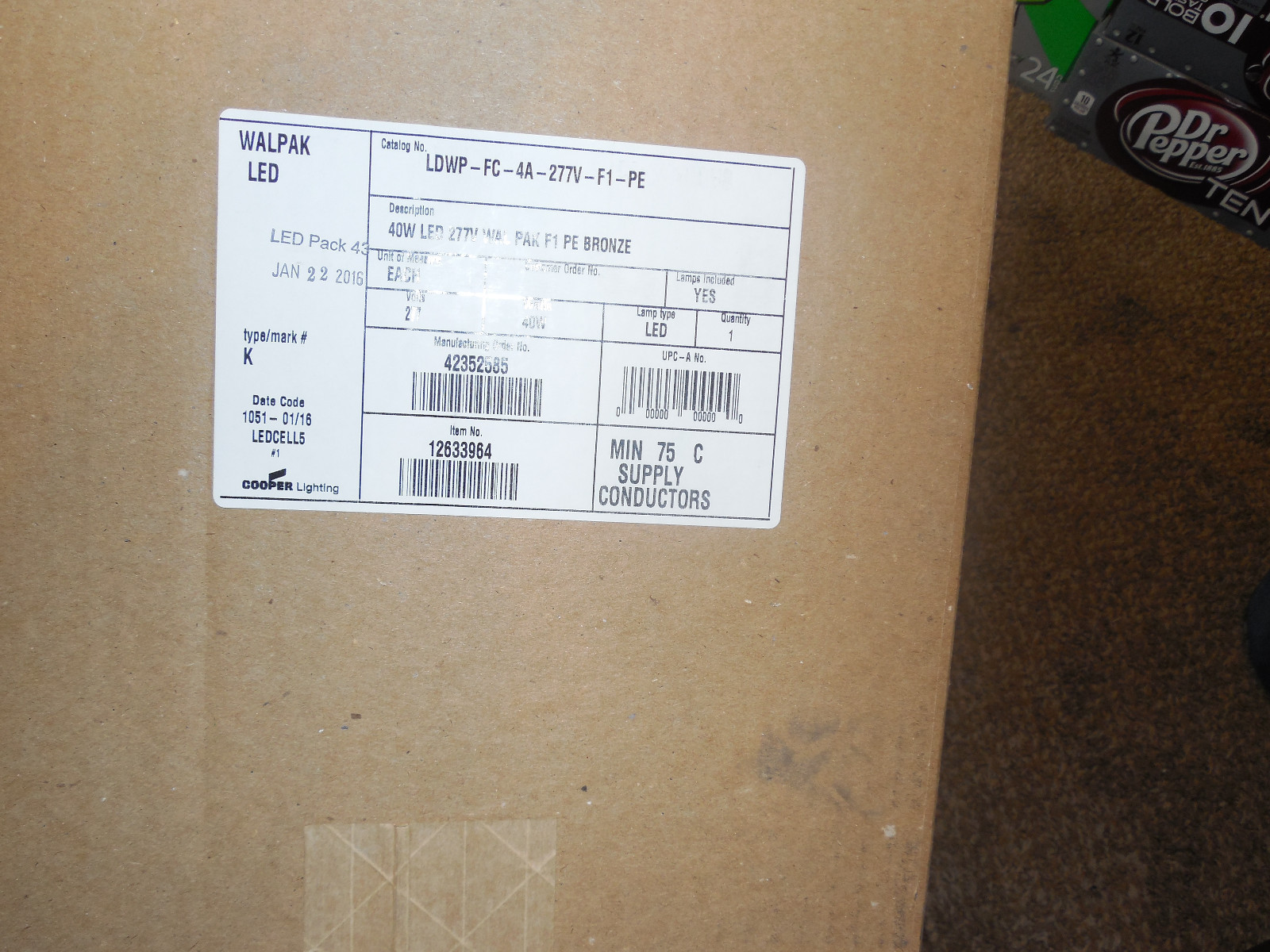 New Cooper Wal-Pak Solid State LED Light Fixture 40W 277v Bronze