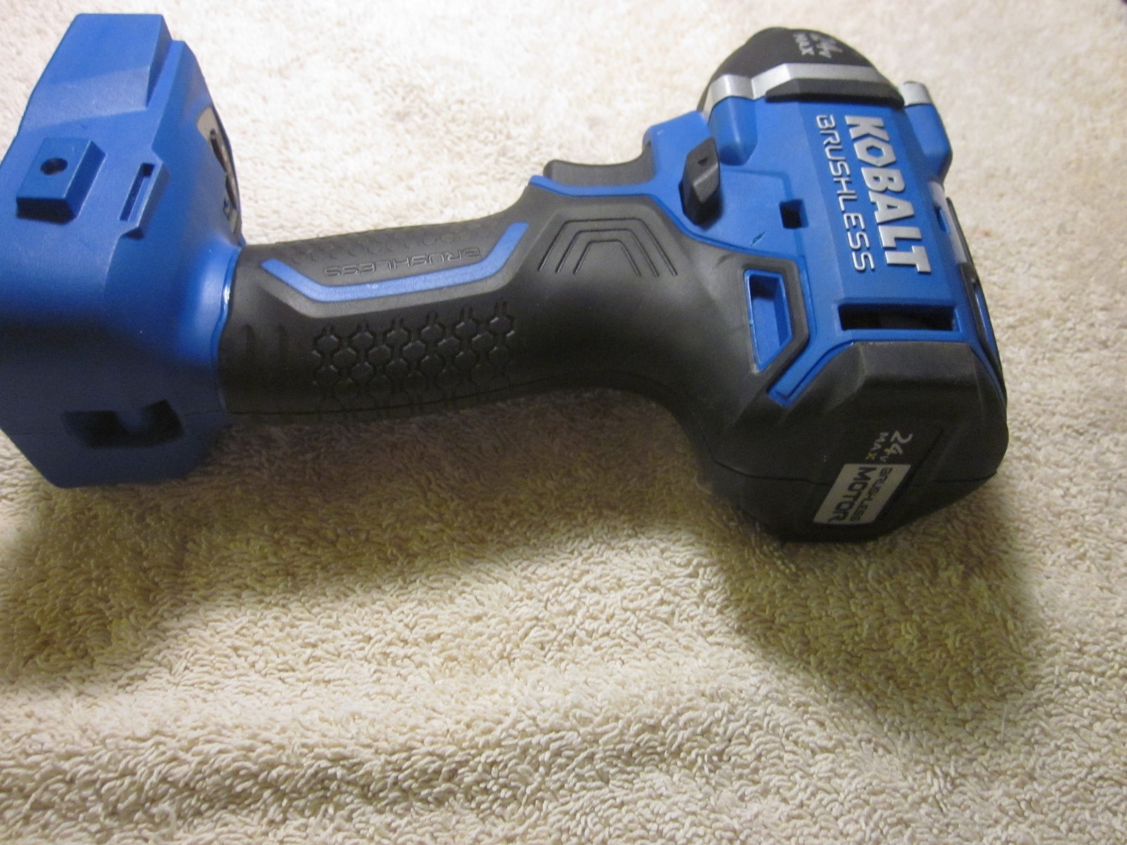 Kobalt KID 324B-03 Volt Lithium Ion Brushless Drill , Charger w/ 1.5 ah Battery