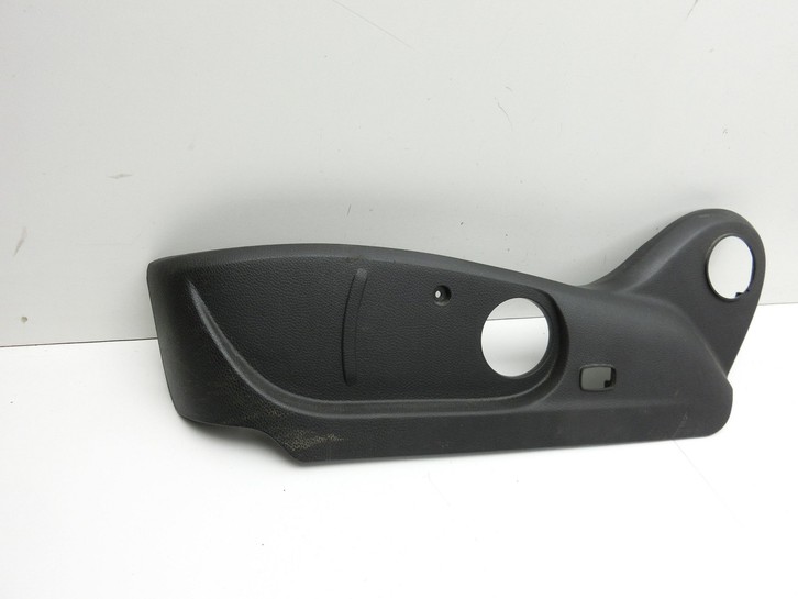 Hyundai I30 GD 12-17 Kombi Abdeckung Blende für Sitz Fahrersitz Links Vorne Aussen Hyundai I30 GD 12-17 25.06.2015... Bild 2