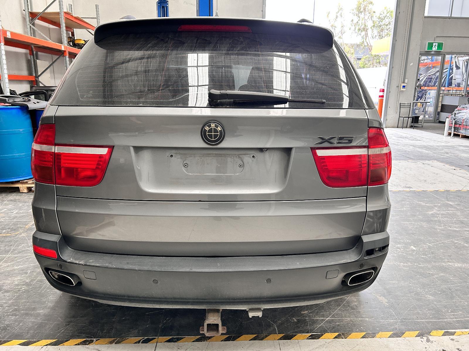 2007 Seat X5 BMW  BELT LH FRONT  BELT ONLY E70 03/07-08/13 P/N 72117161041 image 9