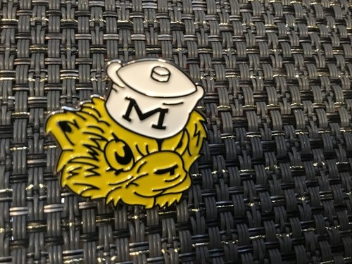 The University Of Michigan Wolverines Vintage Hat & Lapel Pin 1” X 1”