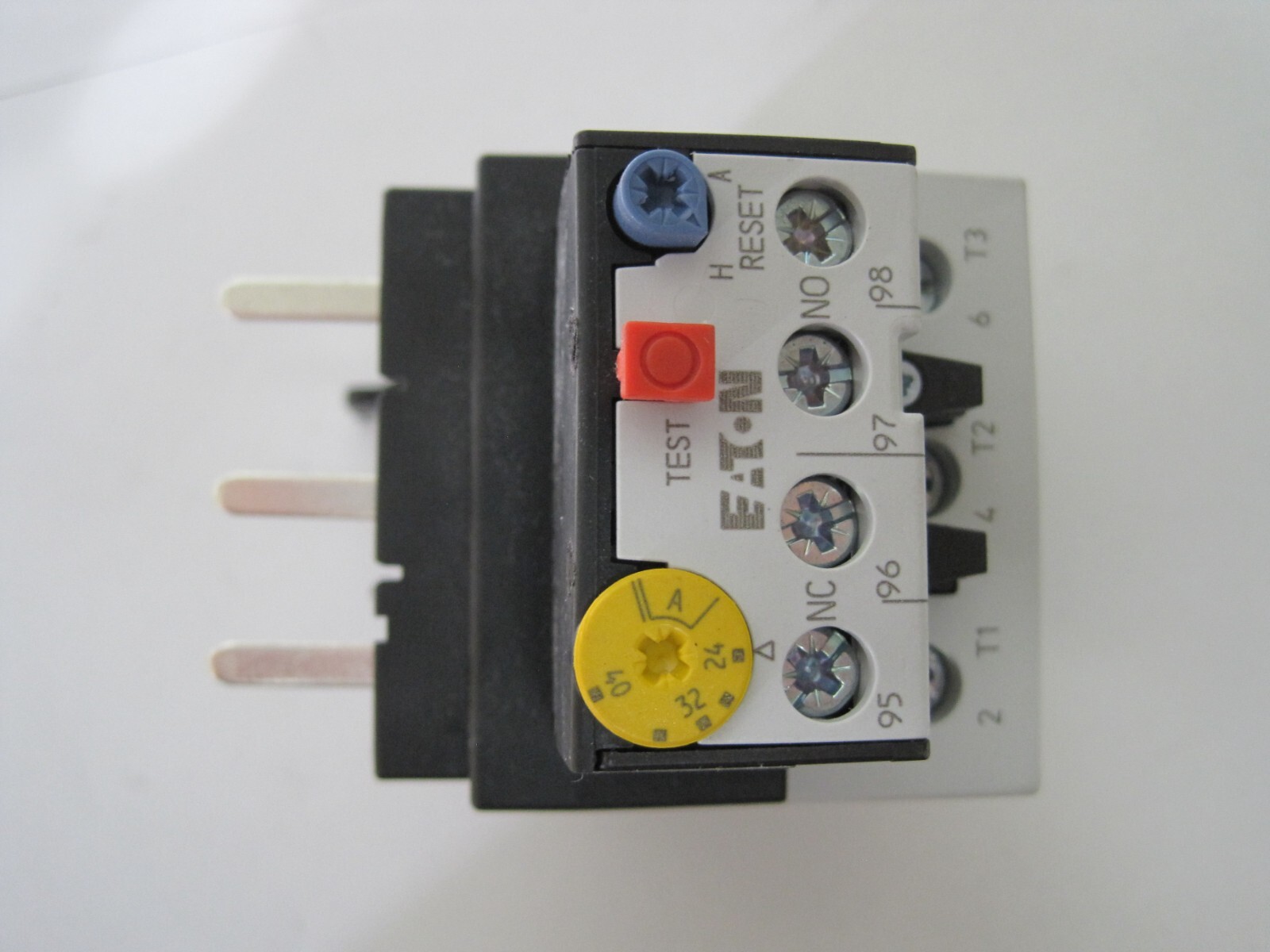 Eaton XTOB040DC1DP Definite Purpose Overload Relay 24 - 40 Amp for C2S Contactor