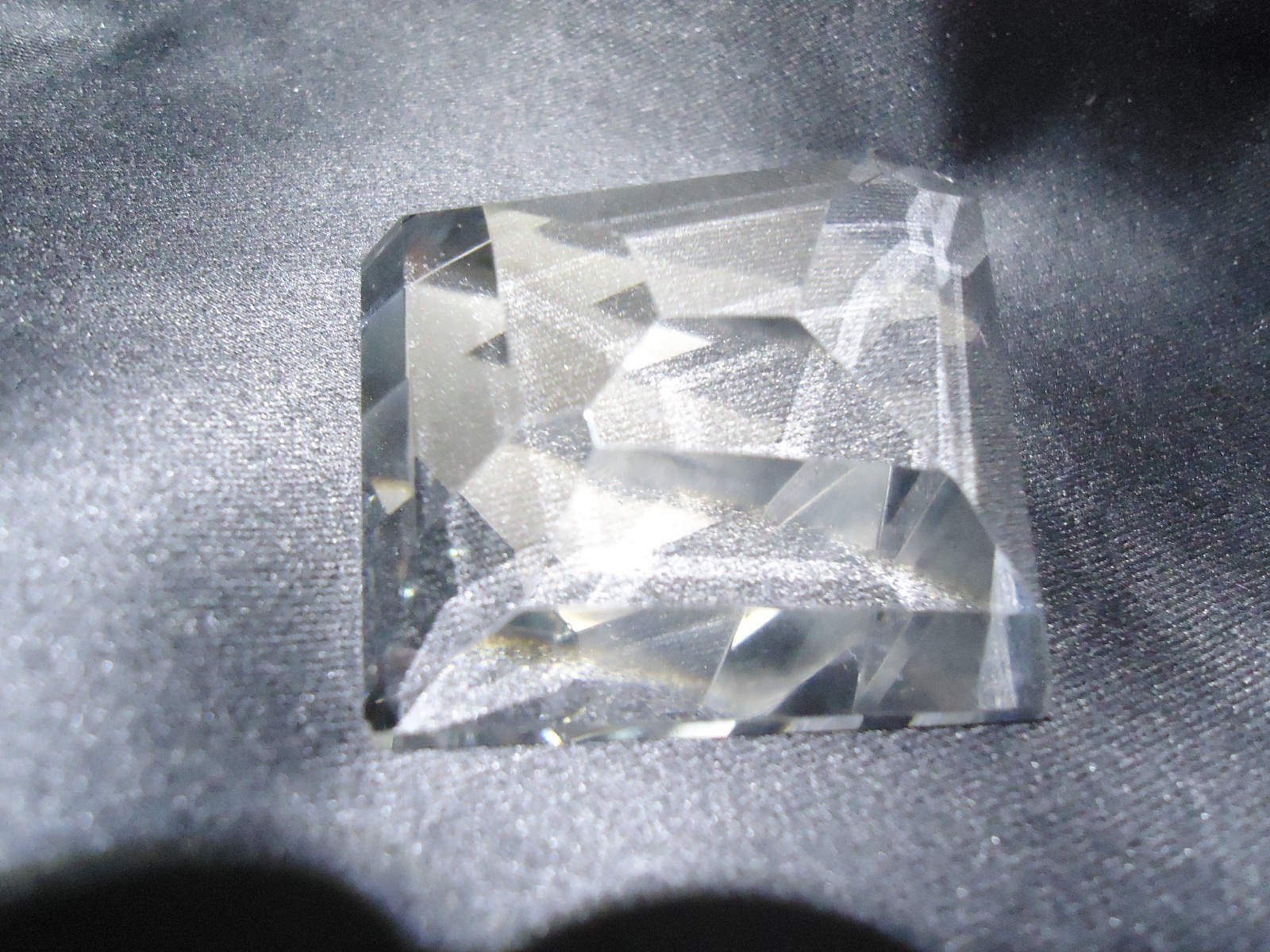 NOS LOT OF 5 FACETED 70MM CLEAR CRYSTAL KITE SHAPED CHANDELIER LAMP PART PRISM
